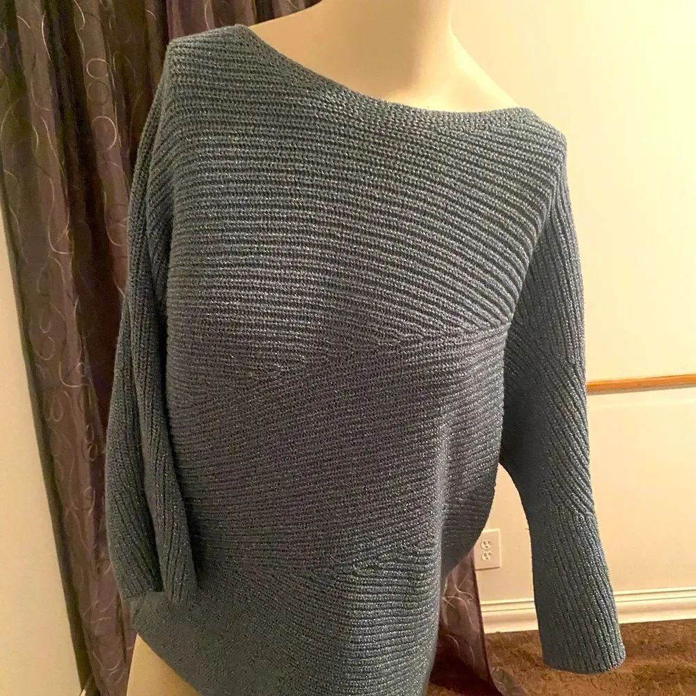 Chico’s Blue Ribbed knit Metallic sweater, size 3/16-18